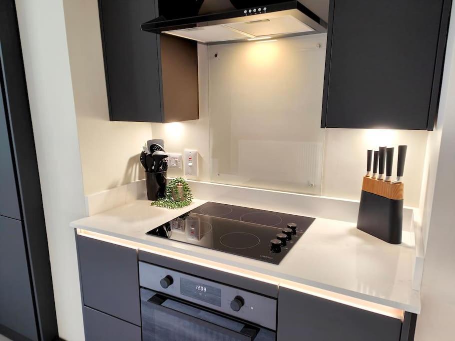 Carvetii - Anne House Room 2 - Dbl Bed First Floor En-Suite คาร์ลไอเอิล ภายนอก รูปภาพ
