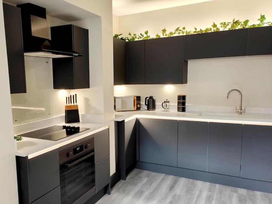 Carvetii - Anne House Room 2 - Dbl Bed First Floor En-Suite คาร์ลไอเอิล ภายนอก รูปภาพ